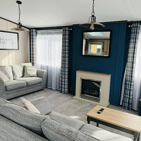 Bridgewater With Hot Tub Holiday home York