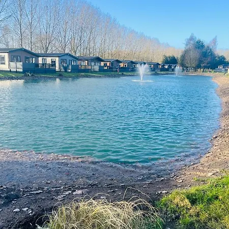 Bridgewater With Hot Tub Holiday home *