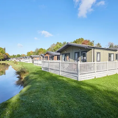 Bridgewater With Hot Tub York