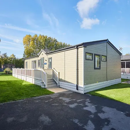 Bridgewater With Hot Tub *