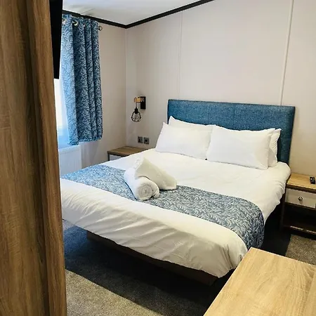 Bridgewater With Hot Tub *