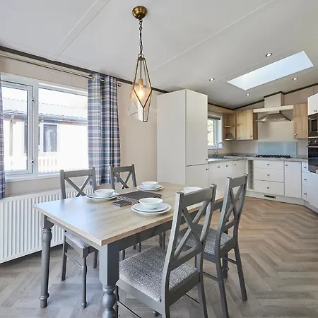 Bridgewater With Hot Tub York