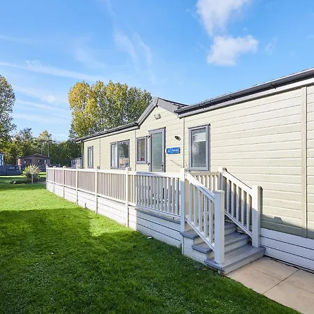 Bridgewater With Hot Tub York